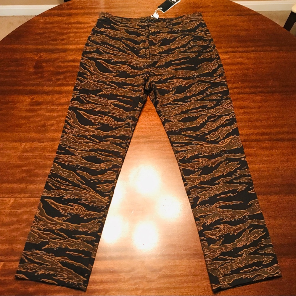 Brand NWT Adidas Camo Print Chinos - Size 34x32